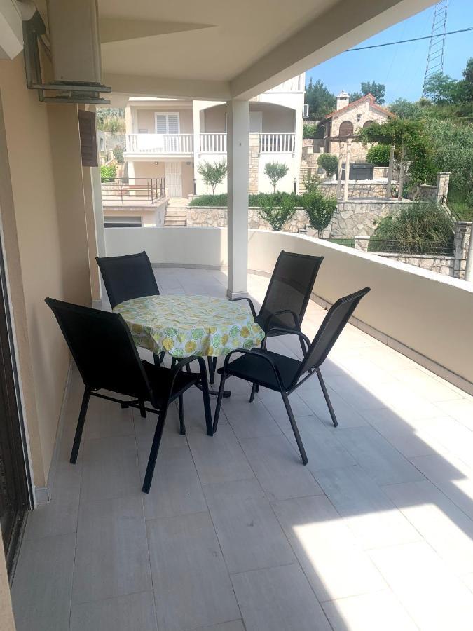 Apartments Neira Near Dubrovnik Ivanica Exterior photo